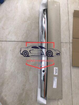 NẸP MẠ CỐP SAU TOYOTA FORTUNER 2011