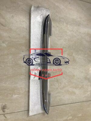 NẸP INOX CỐP HẬU MITSUBISHI PAJERO 2013