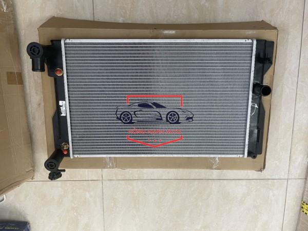 KÉT NƯỚC XE TOYOTA ALTIS 2010
