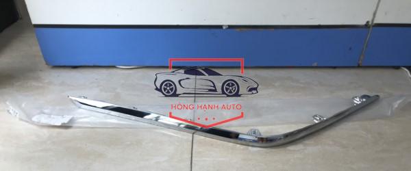 NẸP MẠ BA ĐỜ SỐC SAU TRÁI NISSAN TEANA
