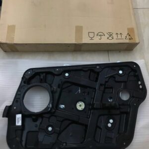 Compa lên kính xe HYUNDAI SONATA 2010-2016 | 824813S001