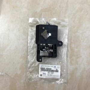 Tay mở cửa trong xe HYUNDAI AVANTE 2014 | 826200Q000