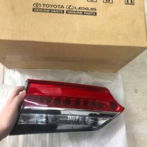 Đèn hậu xe TOYOTA ALTIS 2016-2019 | 8158102A70