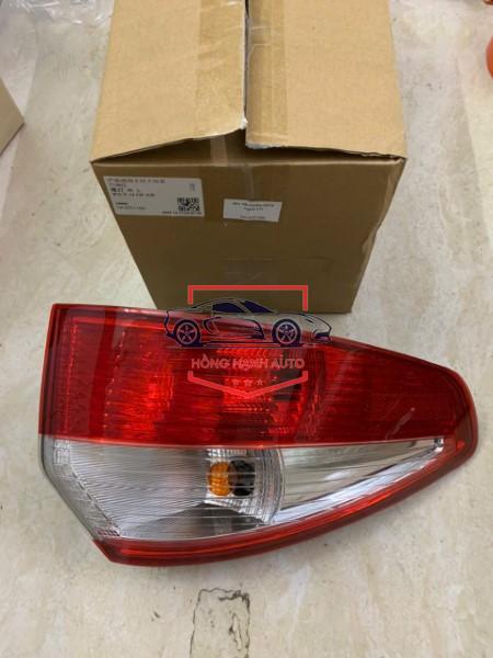 ĐÈN HẬU NGOÀI XE FORD FIESTA 2014-2017 - D6BB13405CB