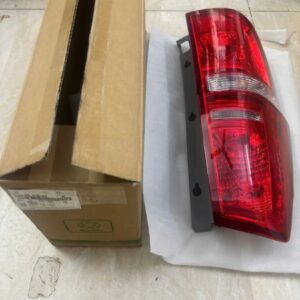 ĐÈN HẬU XE HYUNDAI STAREX 2015 - 924014H000