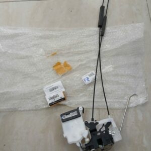 Ổ NGẬM KHÓA CỬA MAZDA BT50 2011 | UR8058310A