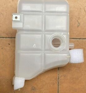 BÌNH NƯỚC PHỤ MAZDA BT50 2.2L 2015 | AB398K218AA
