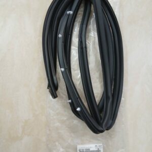 GIOĂNG CÁNH CỬA KIA CARENS 2006 | 821301D000