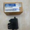 CÔNG TẮC LÊN KÍNH HYUNDAI I30 2007 | 956701D000